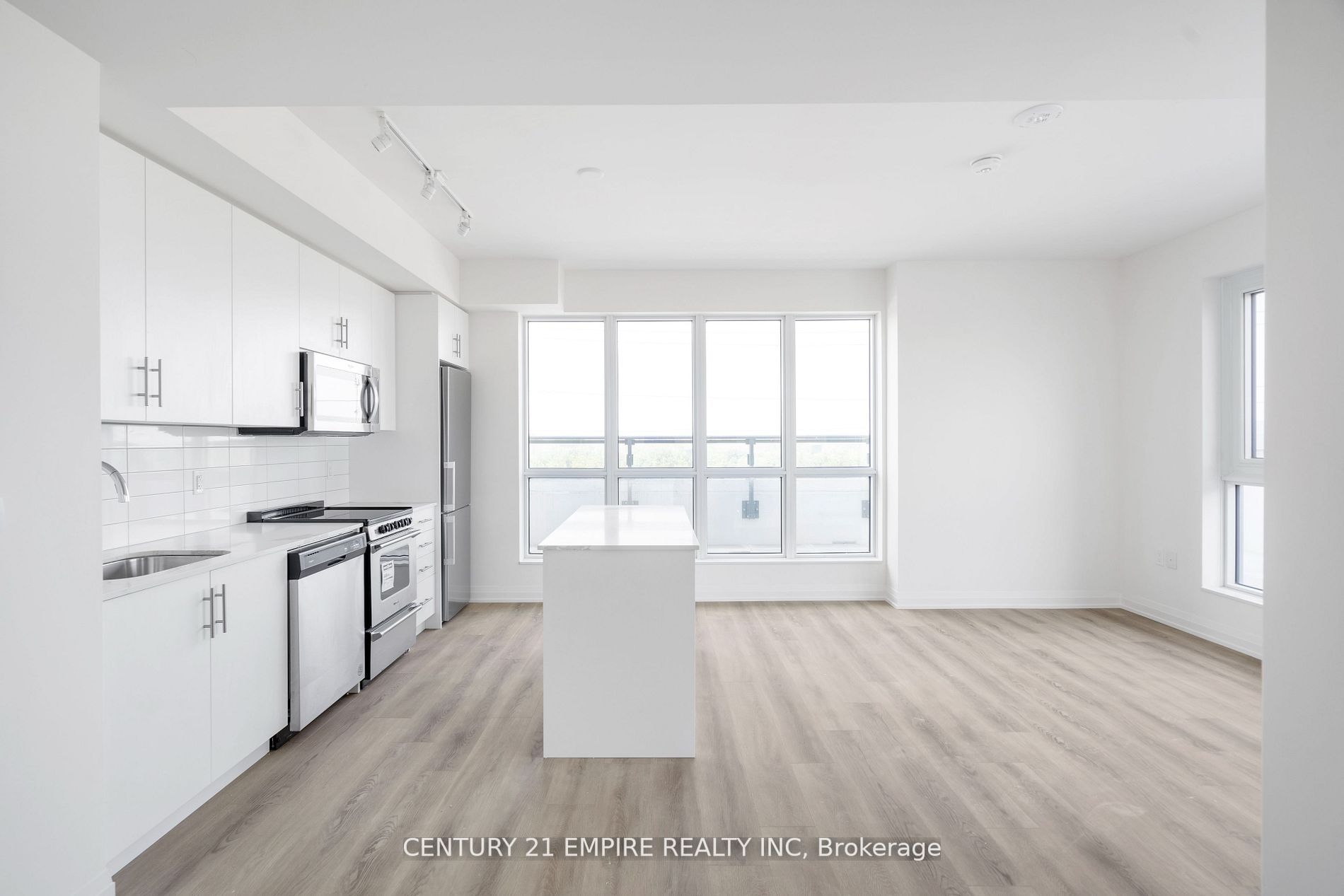 509 Dundas Street, #306