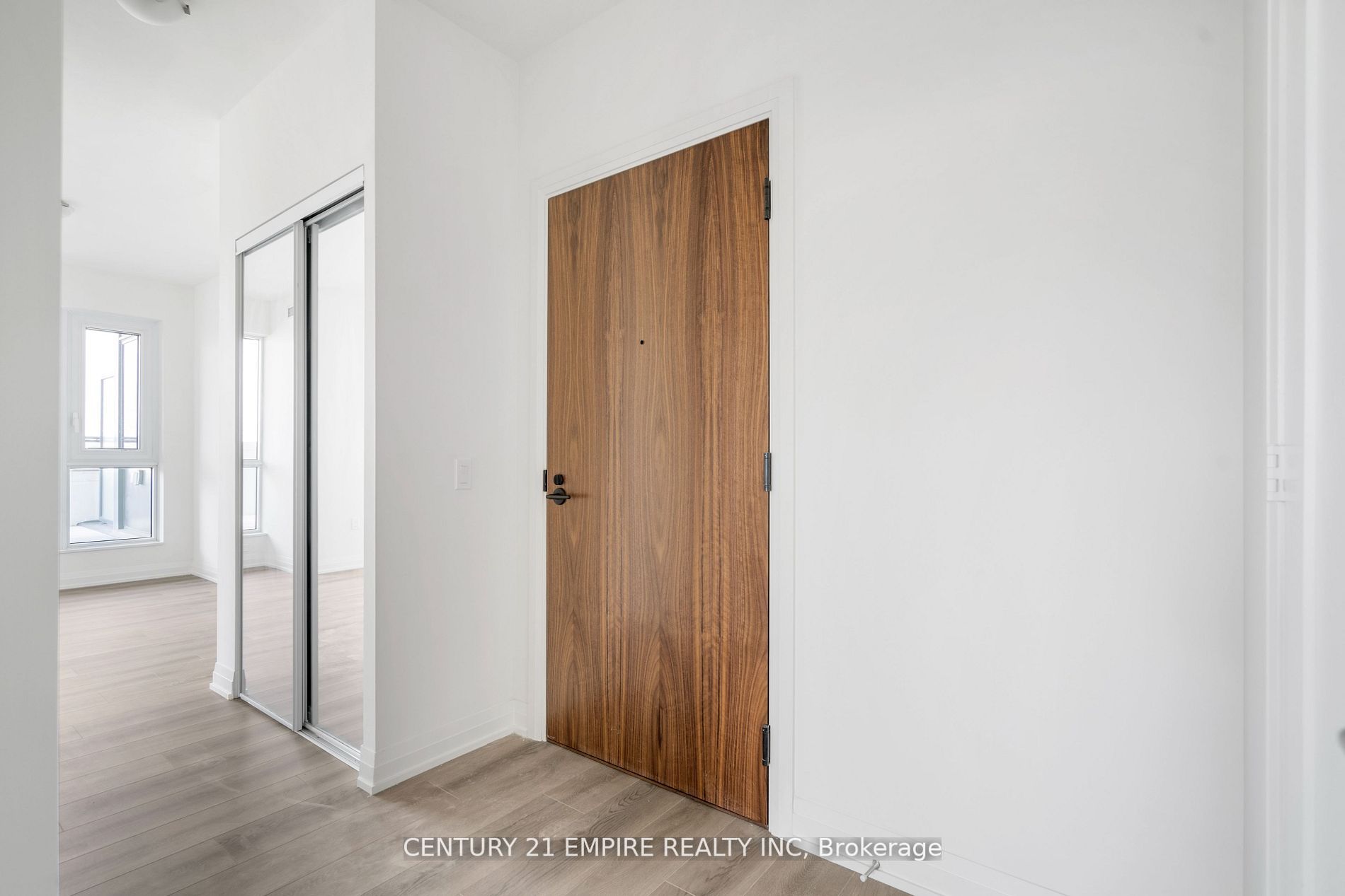 509 Dundas Street, #306