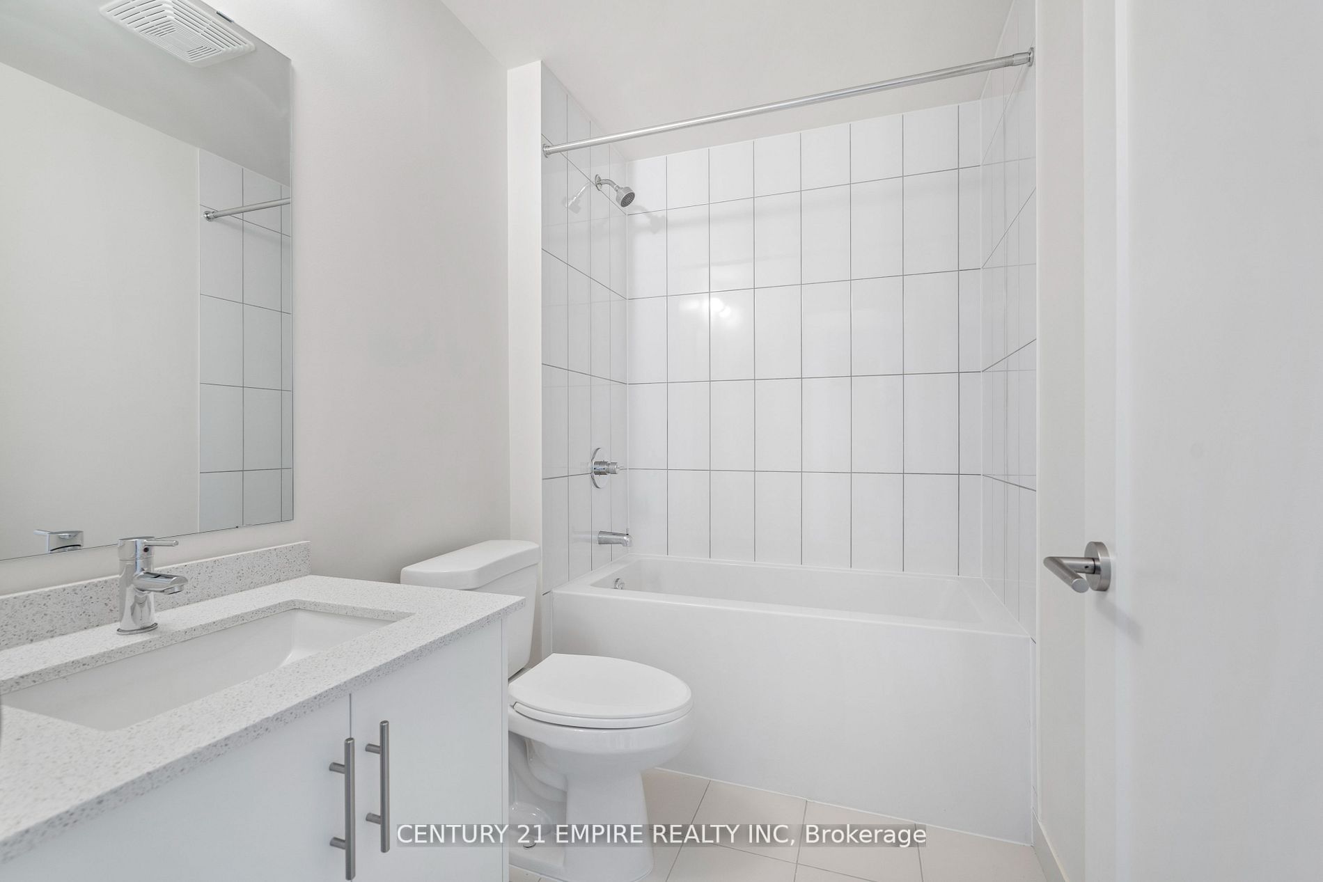 509 Dundas Street, #306