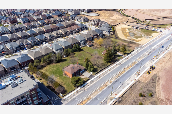 3148 Sixth Line, Oakville