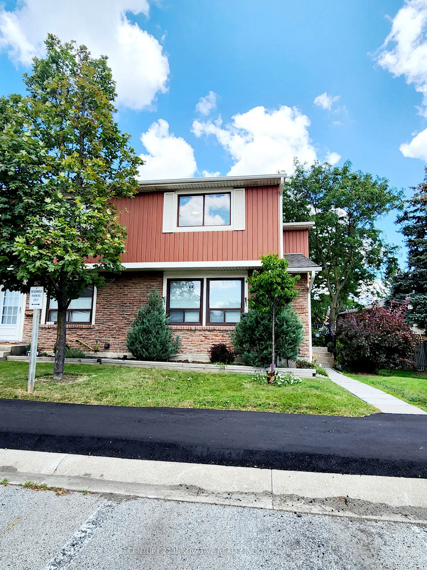 98 Falconer Dr, #77