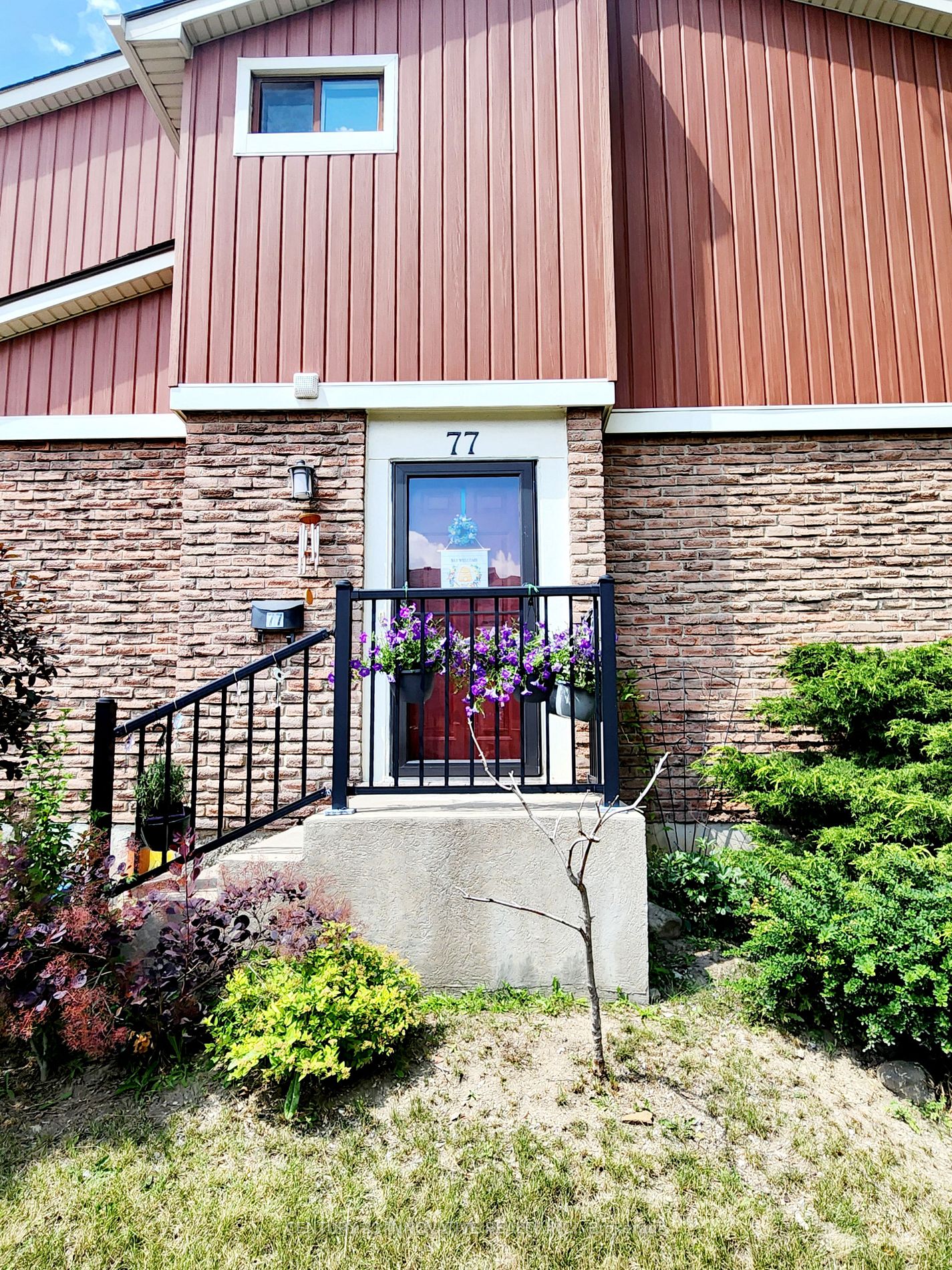 98 Falconer Dr, #77