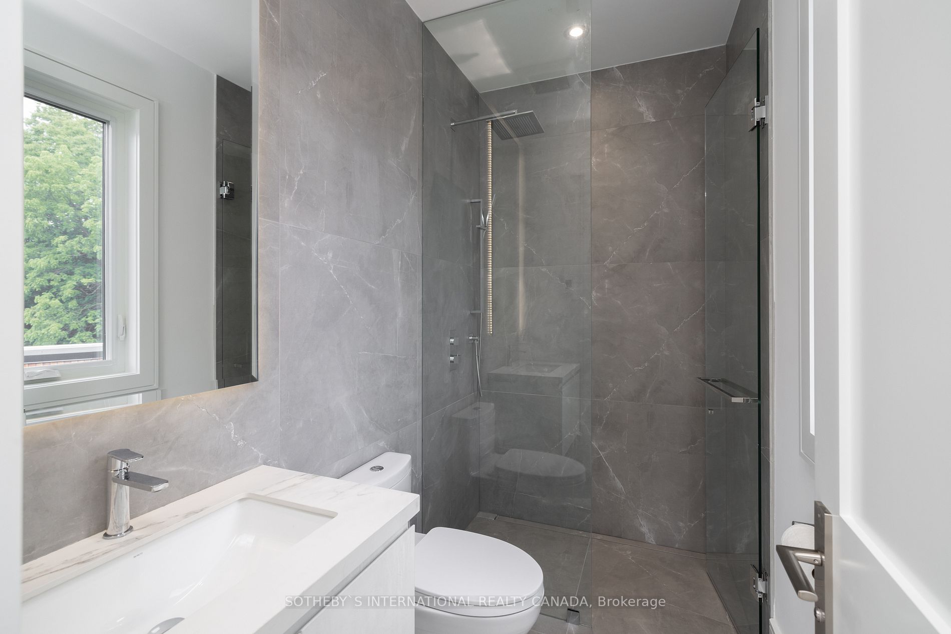 12 Bearwood Dr