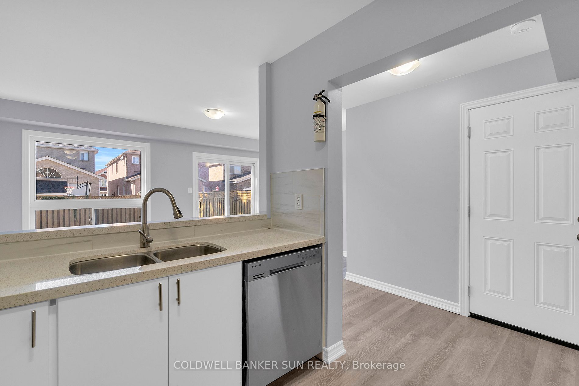 43 Sand Cherry Cres