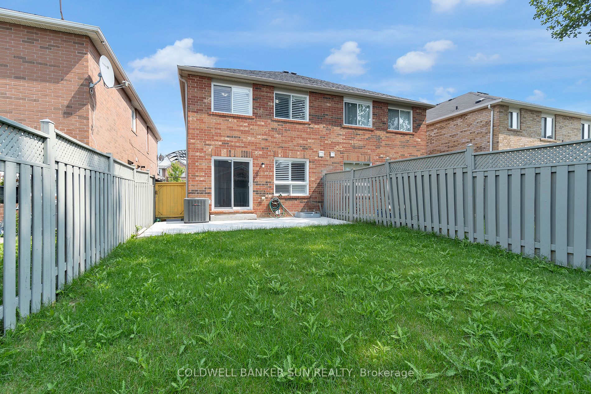 43 Sand Cherry Cres