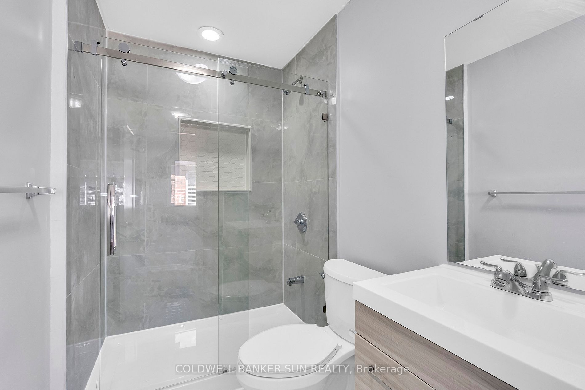 43 Sand Cherry Cres