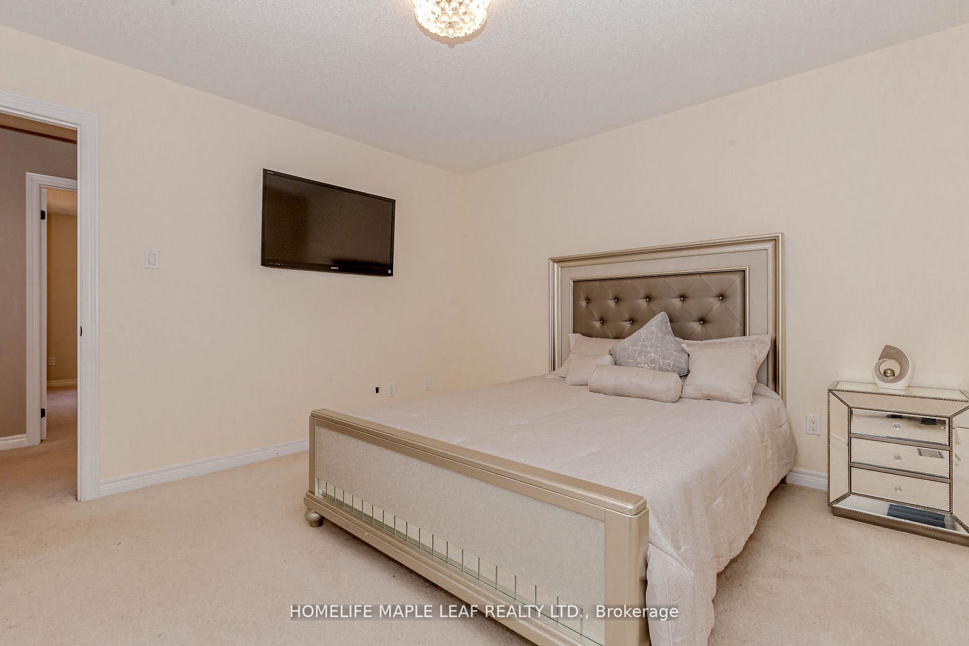 45 Interlacken Dr
