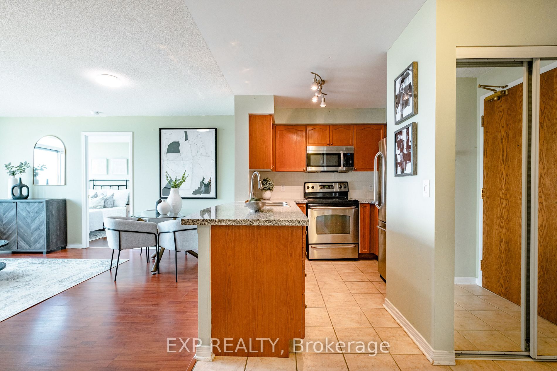 4889 Kimbermount Avenue, #PH7