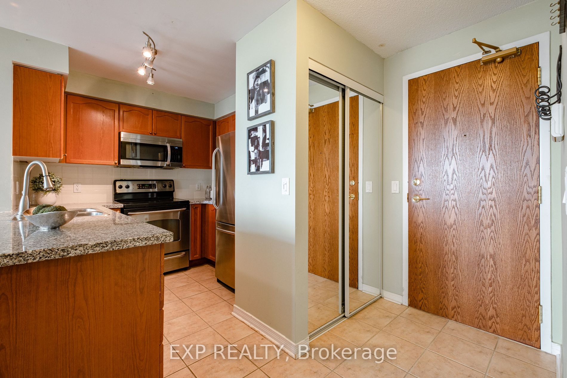 4889 Kimbermount Avenue, #PH7