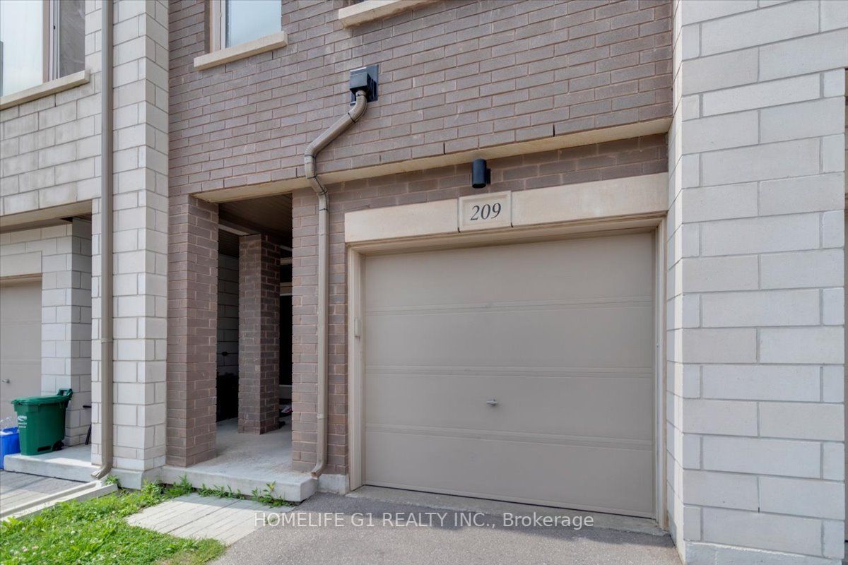 209 Sabina Dr
