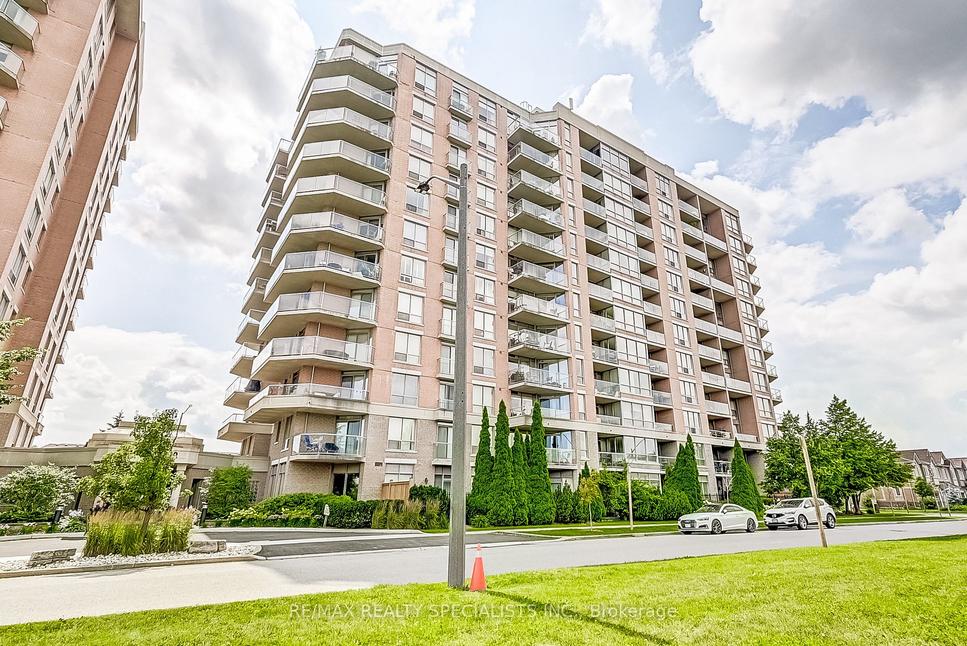 1150 Parkwest Pl, #404