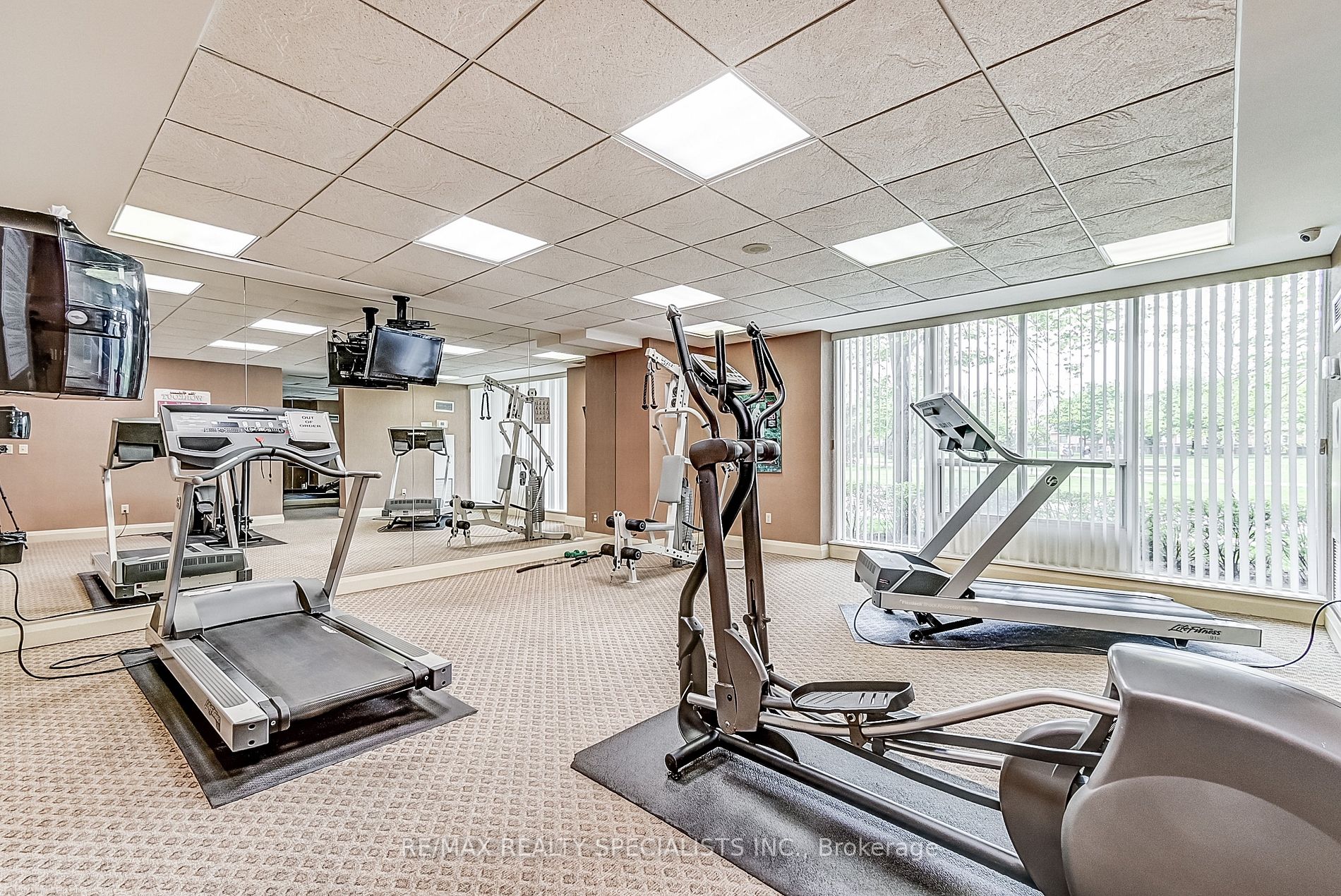 1150 Parkwest Pl, #404