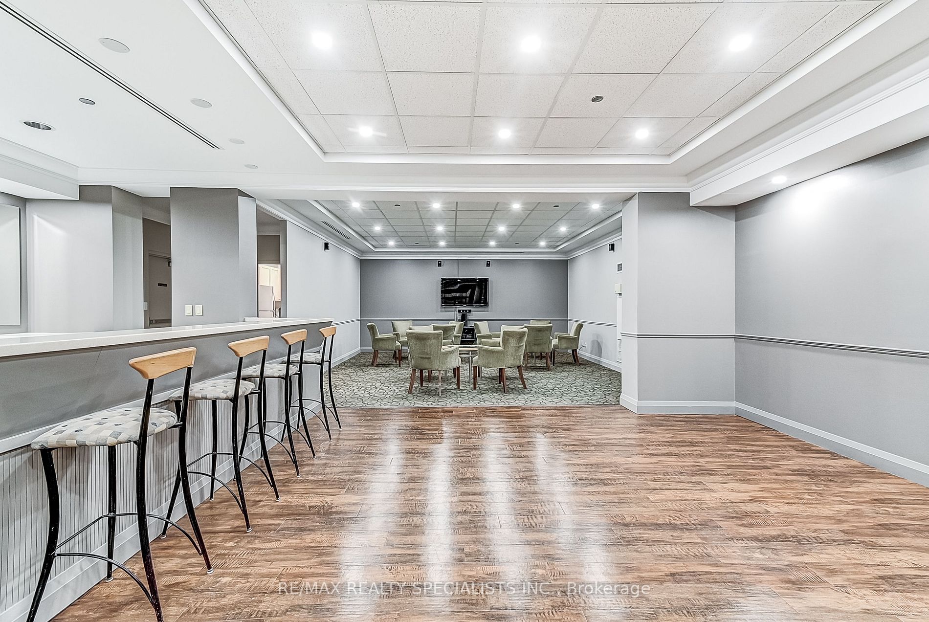 1150 Parkwest Pl, #404