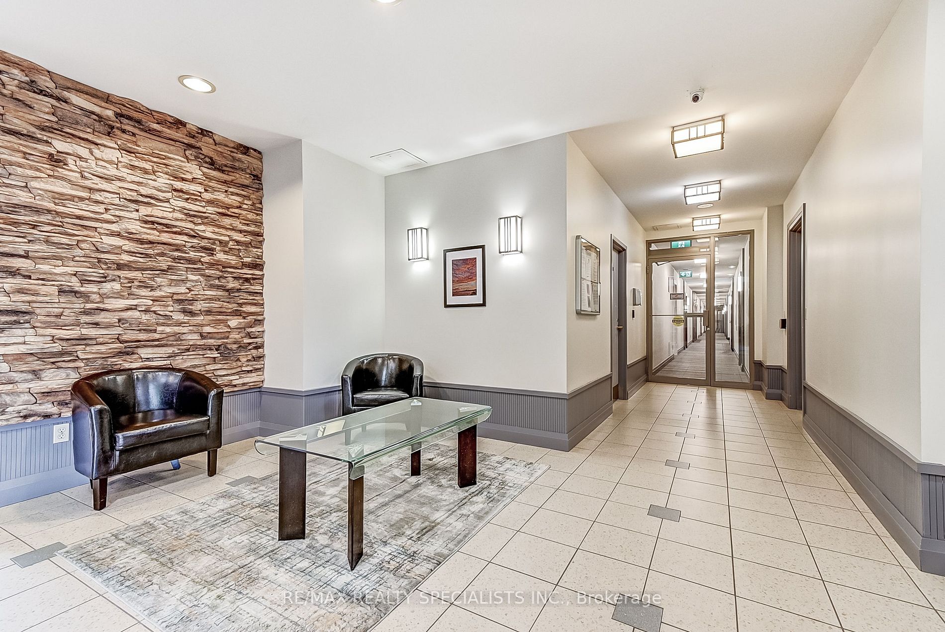 1150 Parkwest Pl, #404