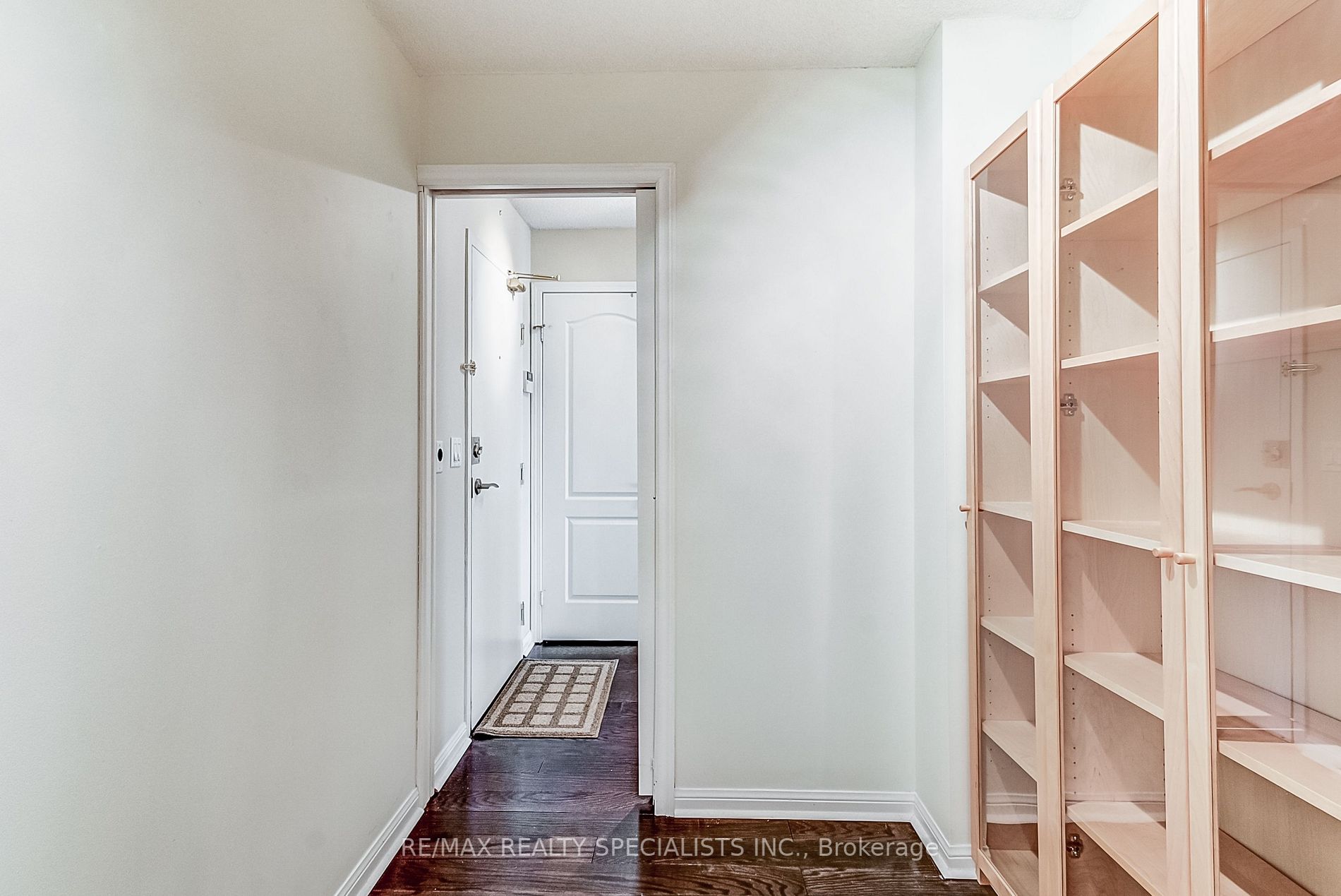 1150 Parkwest Pl, #404
