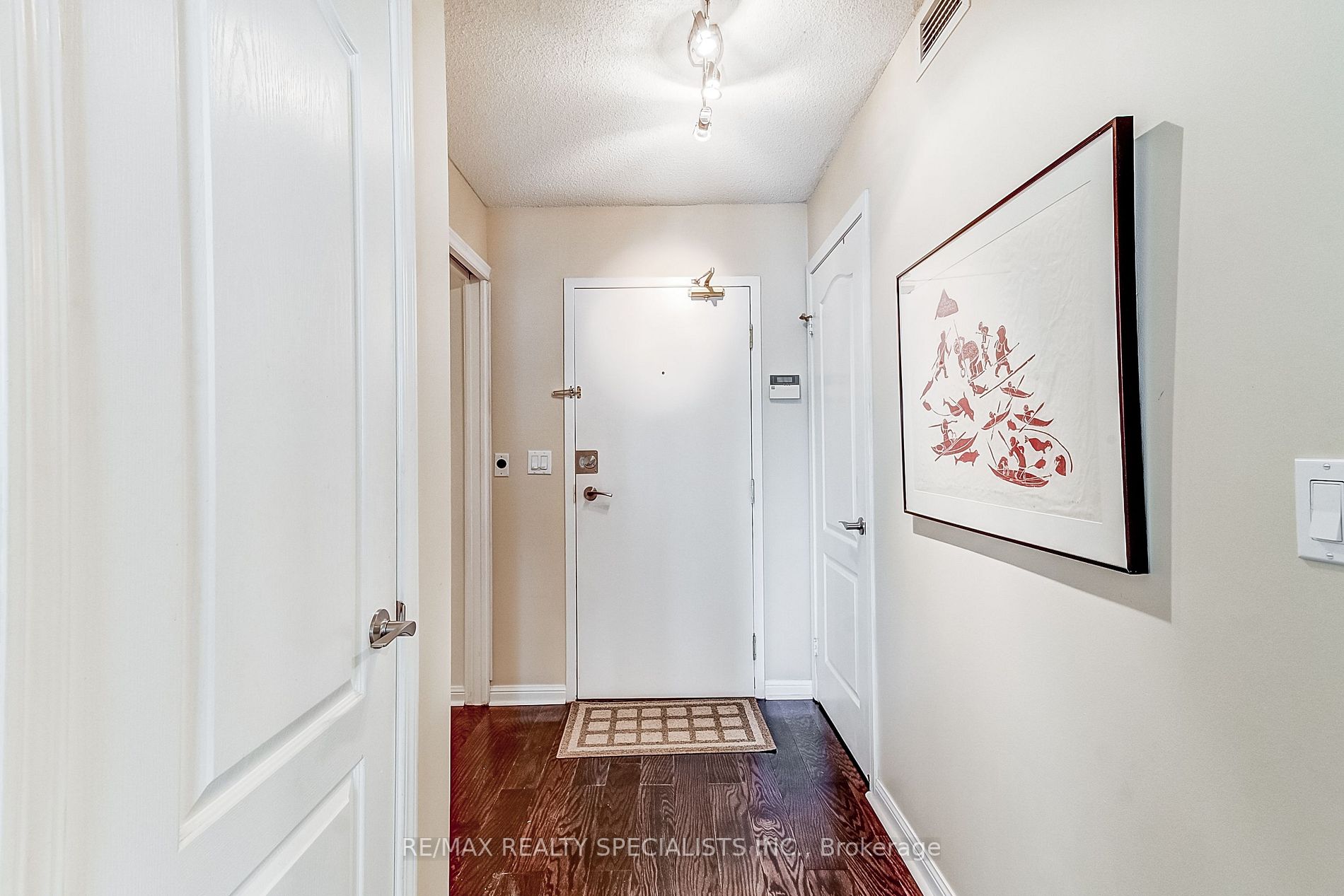 1150 Parkwest Pl, #404