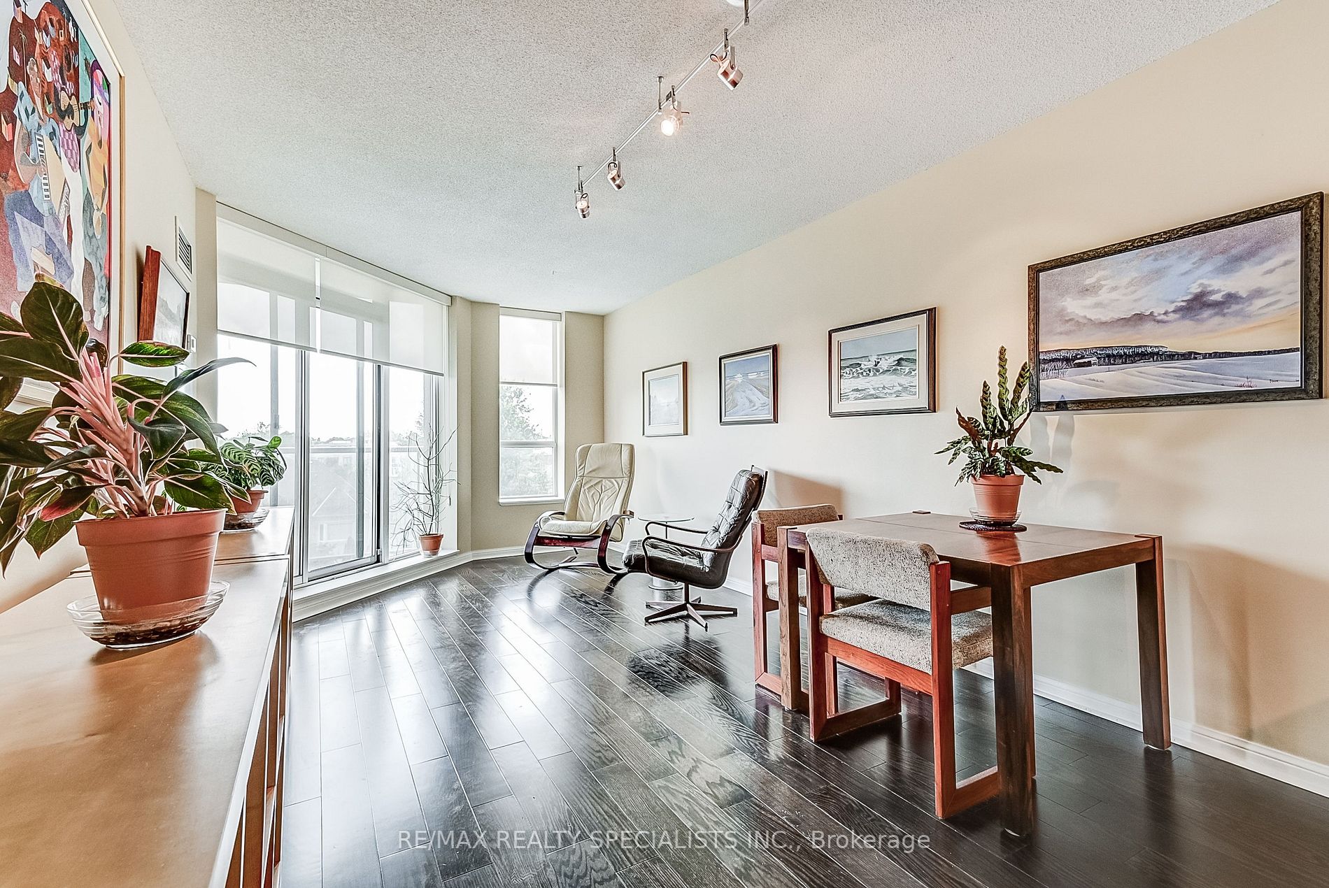1150 Parkwest Pl, #404