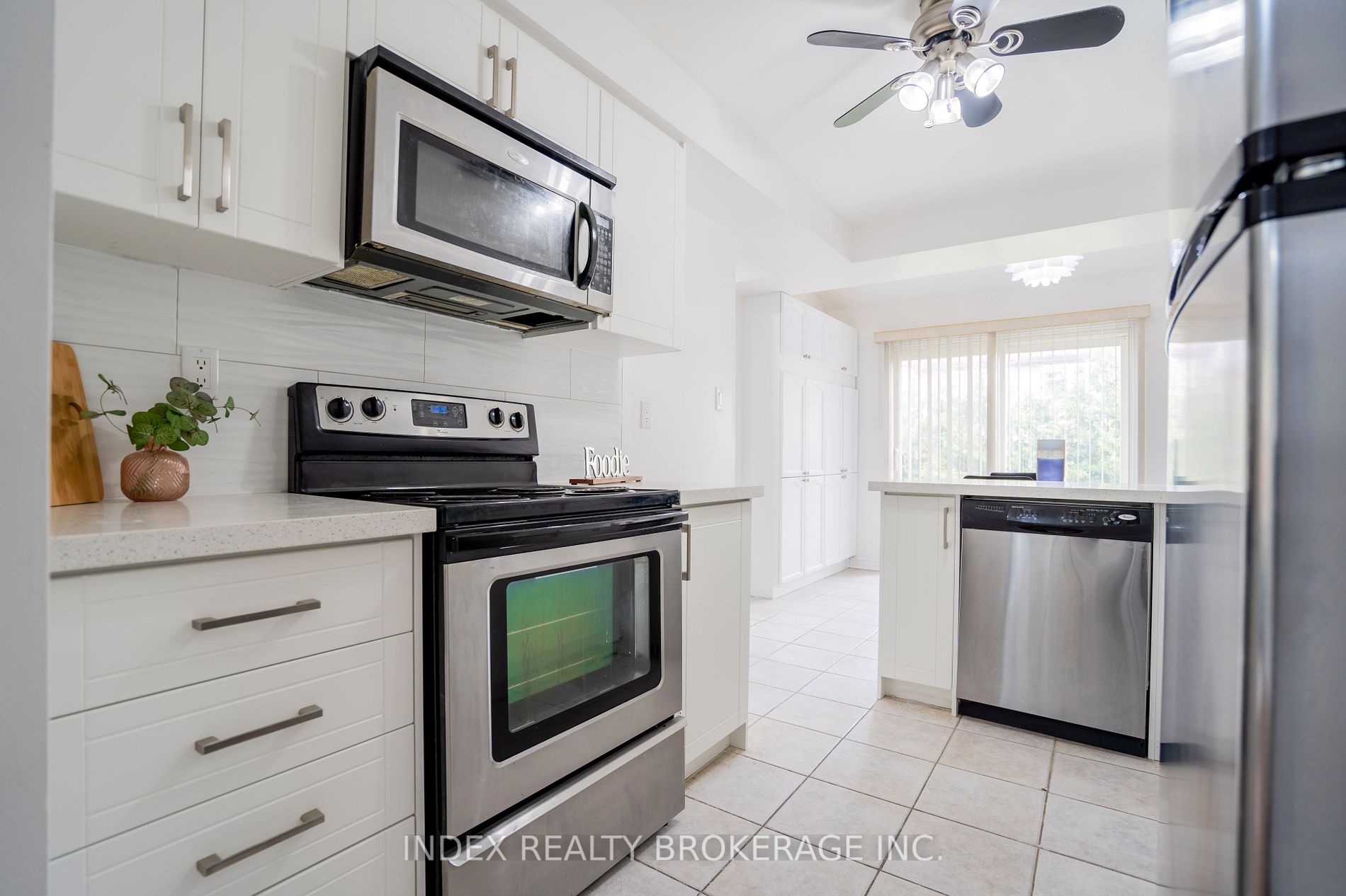 19 Rustywood Drive