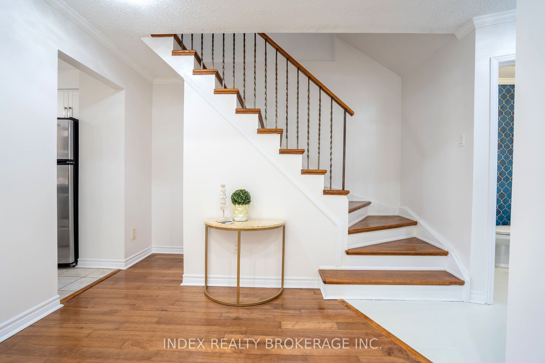 19 Rustywood Drive