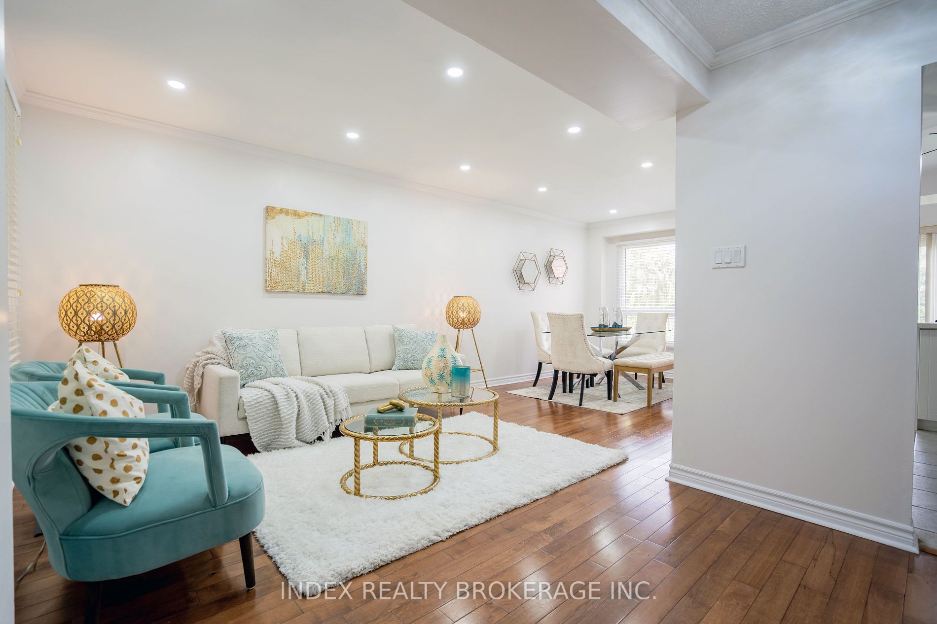 19 Rustywood Drive