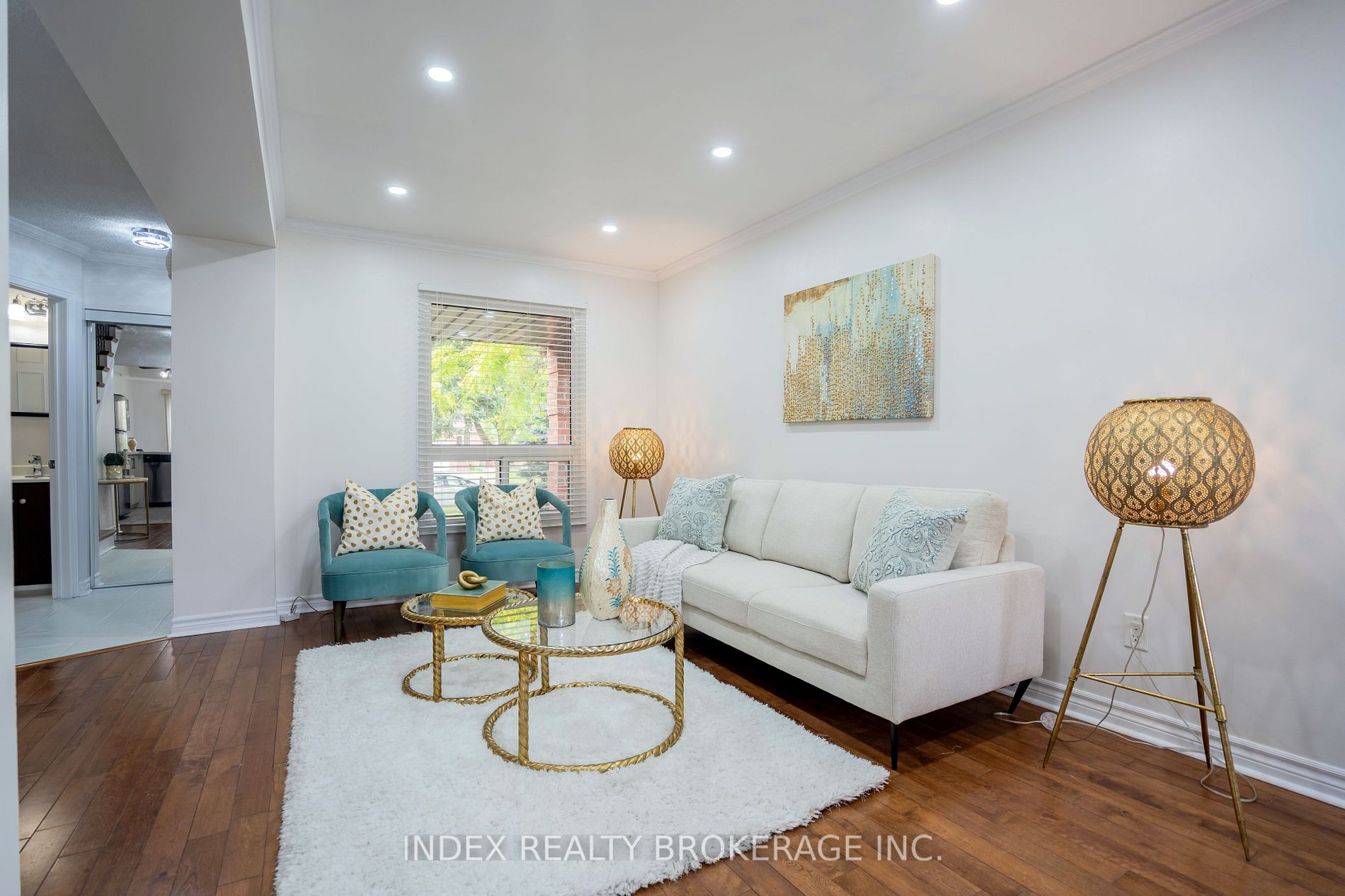 19 Rustywood Drive