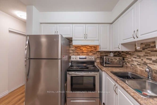 105 George Appleton Way, #1049