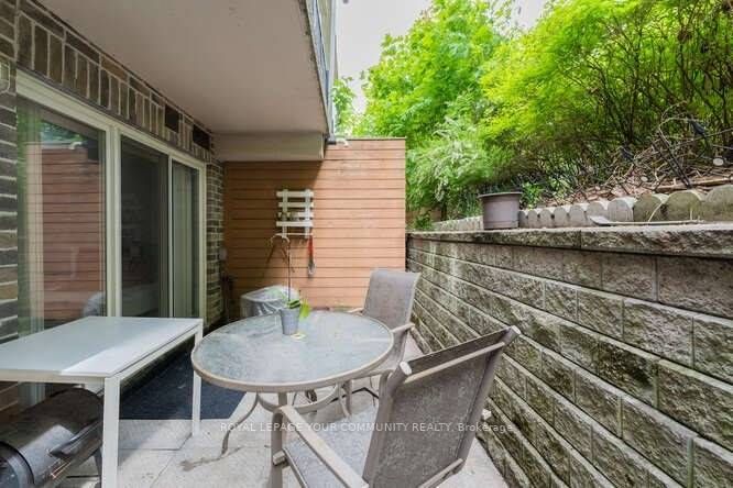 105 George Appleton Way, #1049