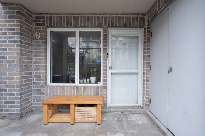 105 George Appleton Way, #1049