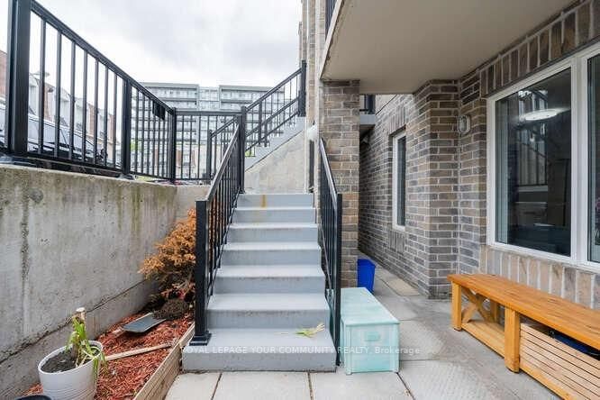 105 George Appleton Way, #1049