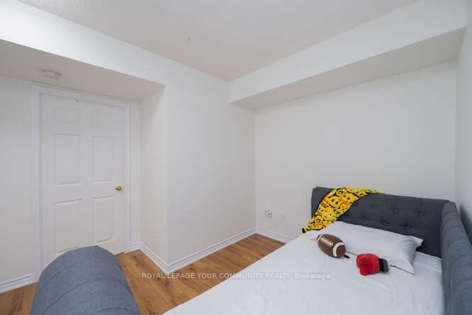 105 George Appleton Way, #1049