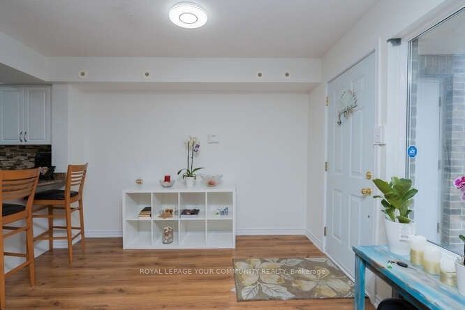 105 George Appleton Way, #1049