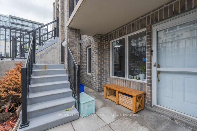 105 George Appleton Way, #1049