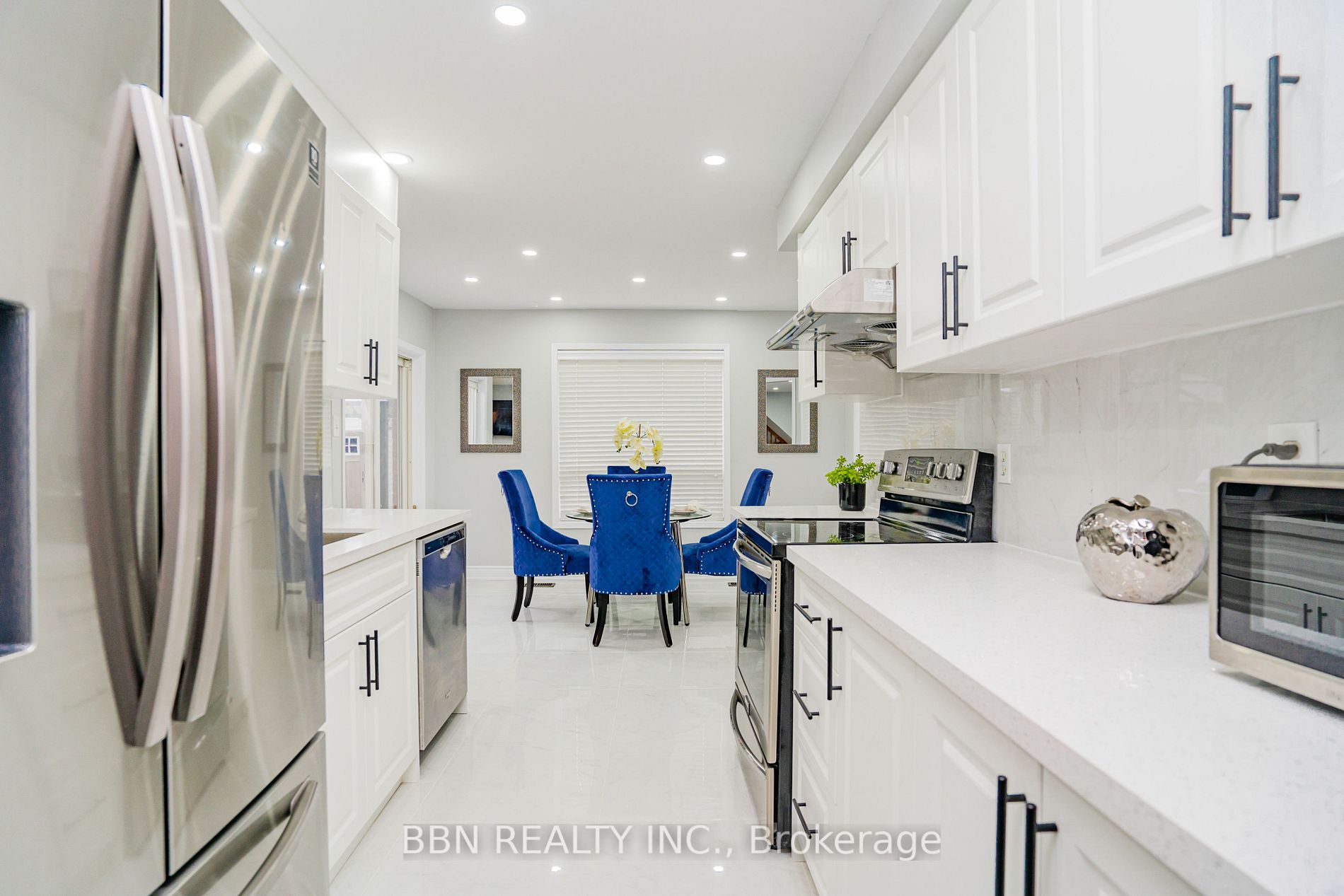 12 Tregate Cres W