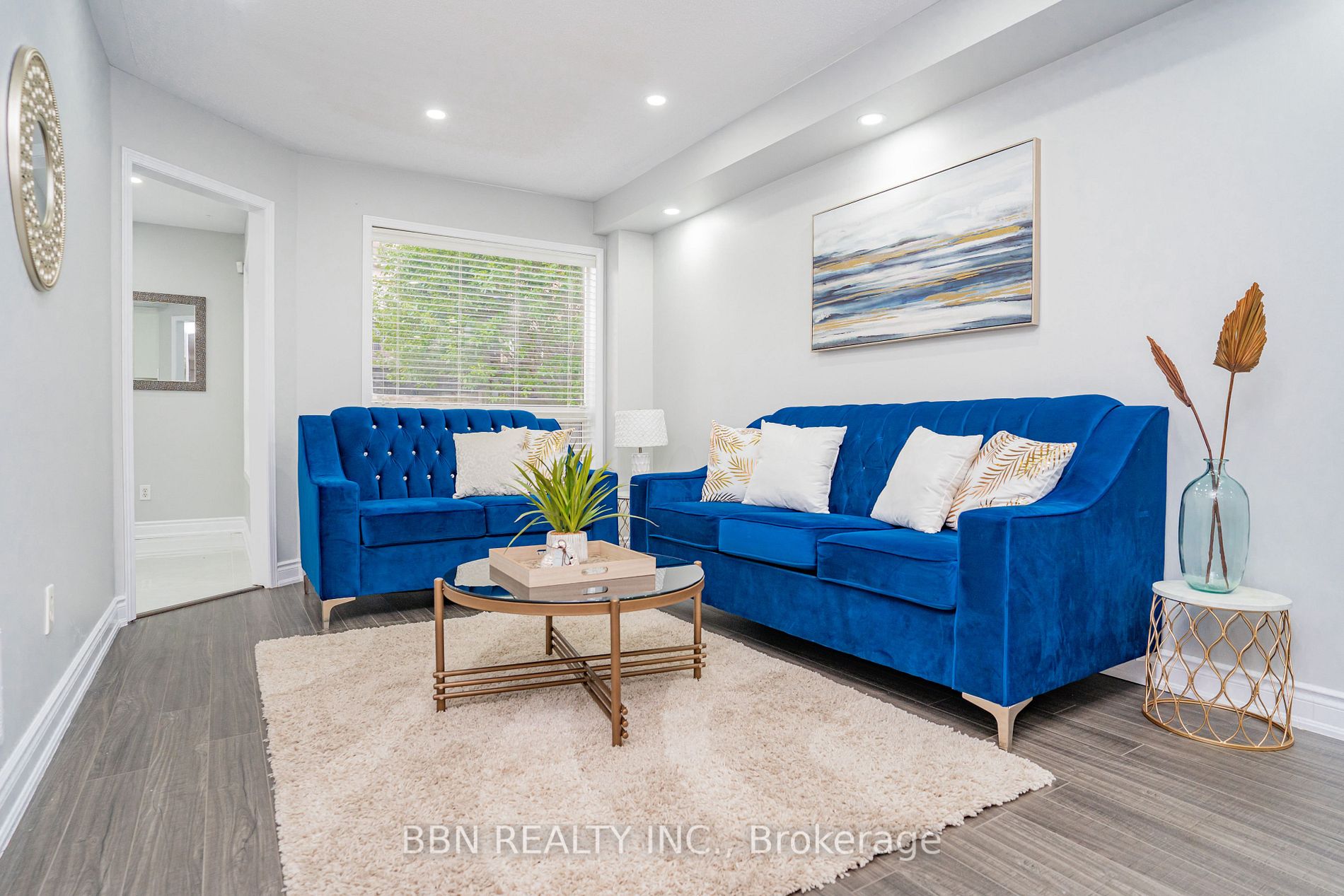 12 Tregate Cres W