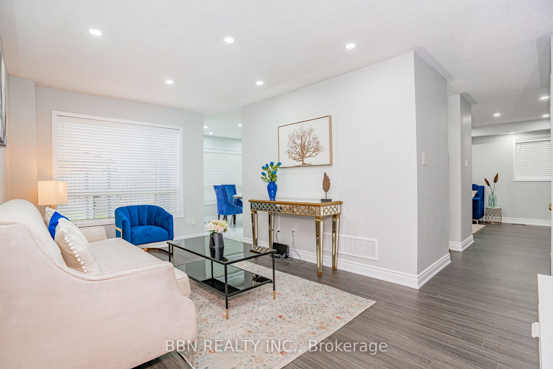 12 Tregate Cres W