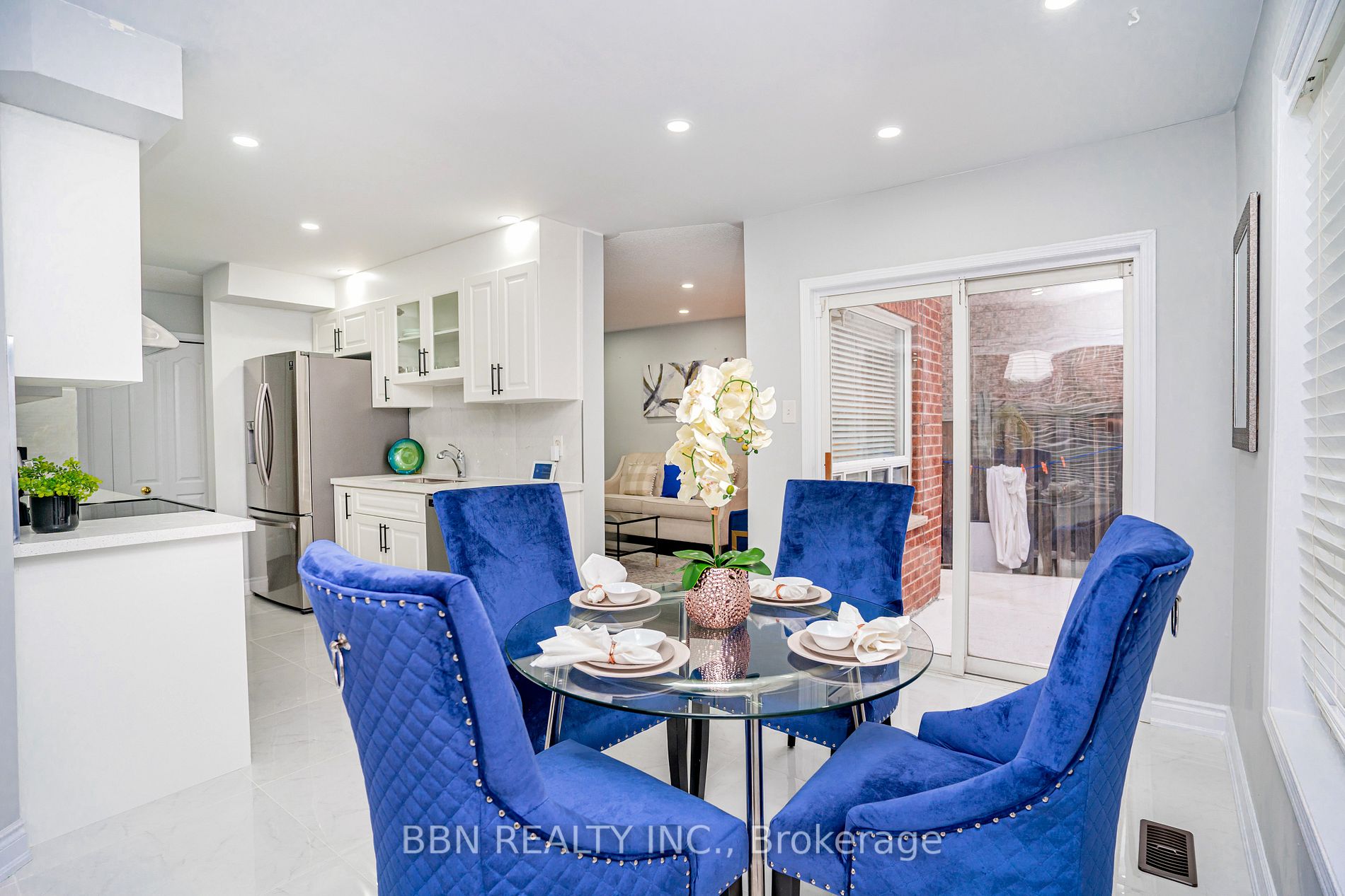 12 Tregate Cres W
