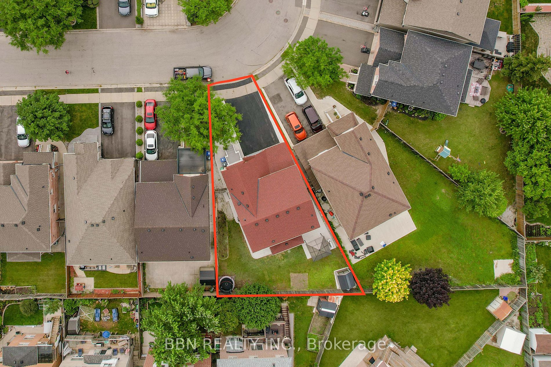 12 Tregate Cres W