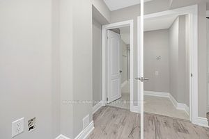 19 Outlook Ave