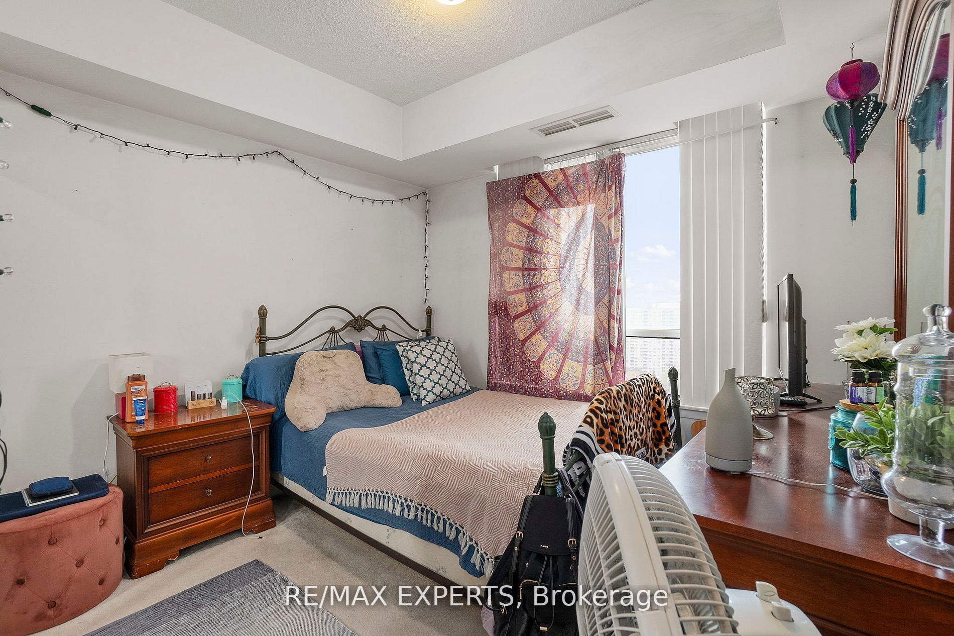 90 Absolute Ave, #1706