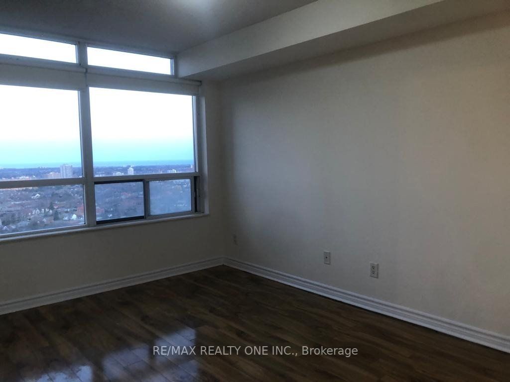 3880 Duke Of York Blvd, #2409