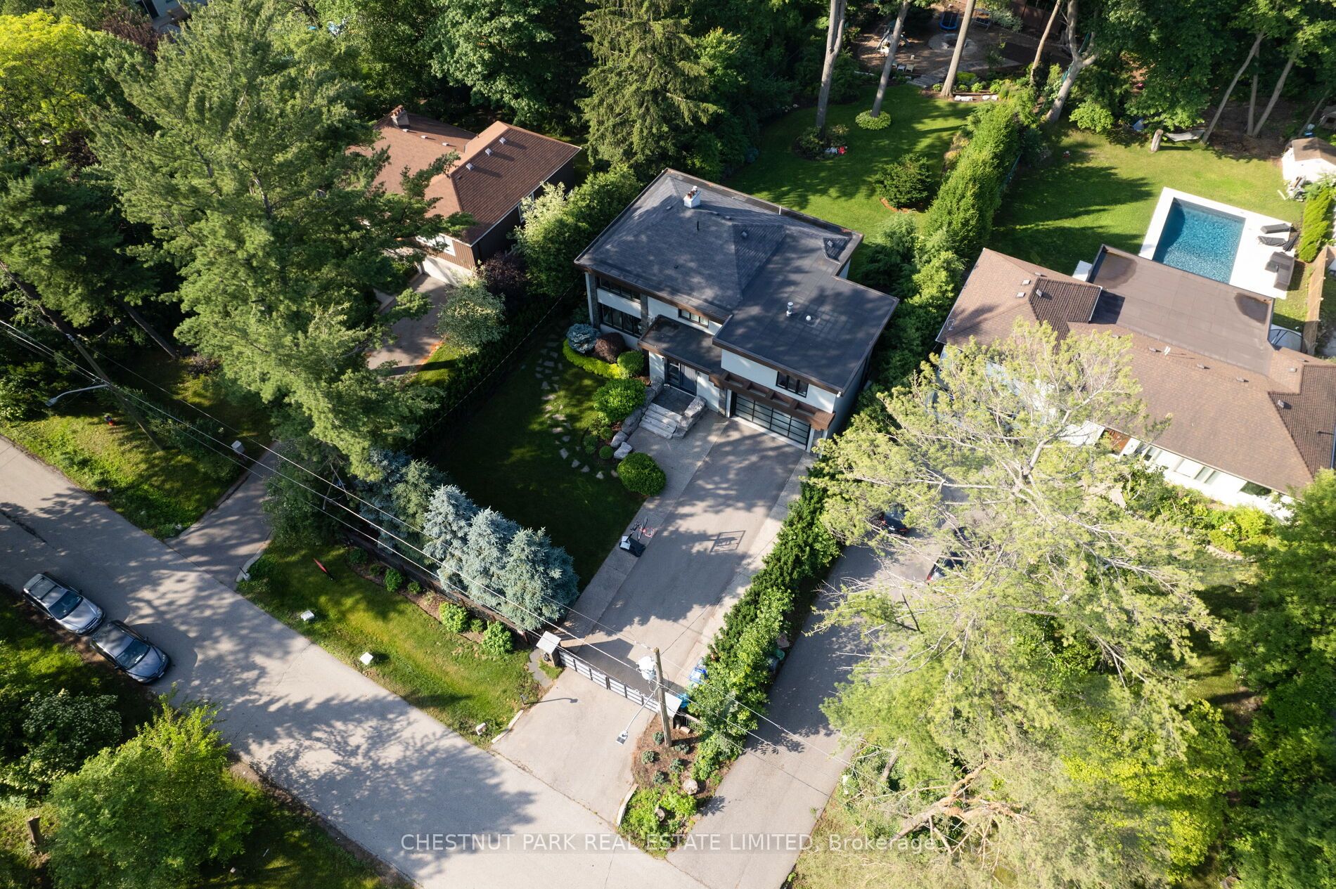 2106 Grange Dr