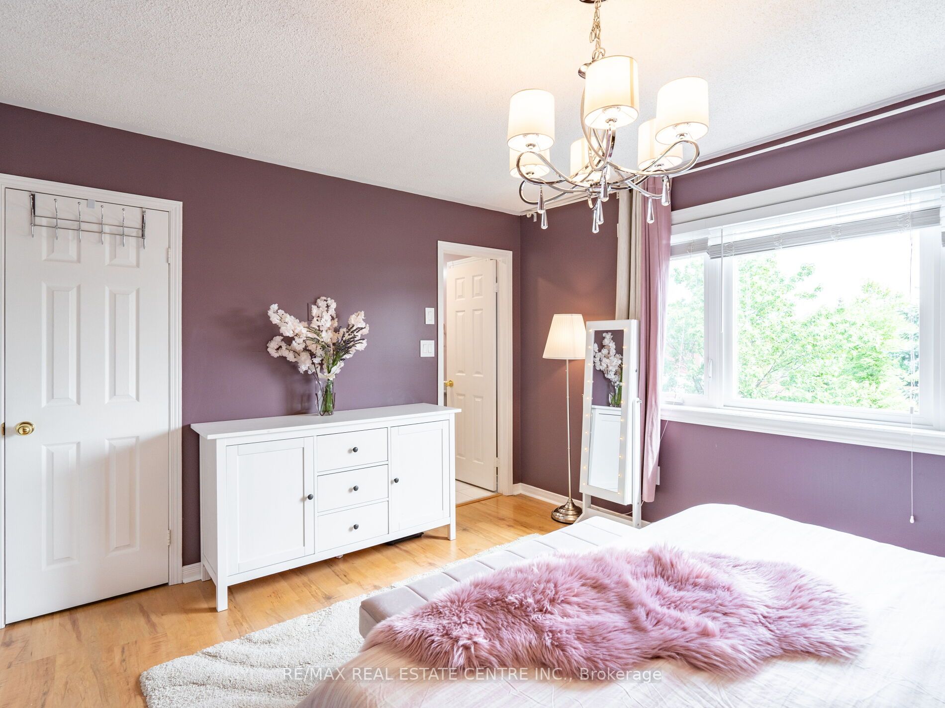 2147 Village Squire Lane