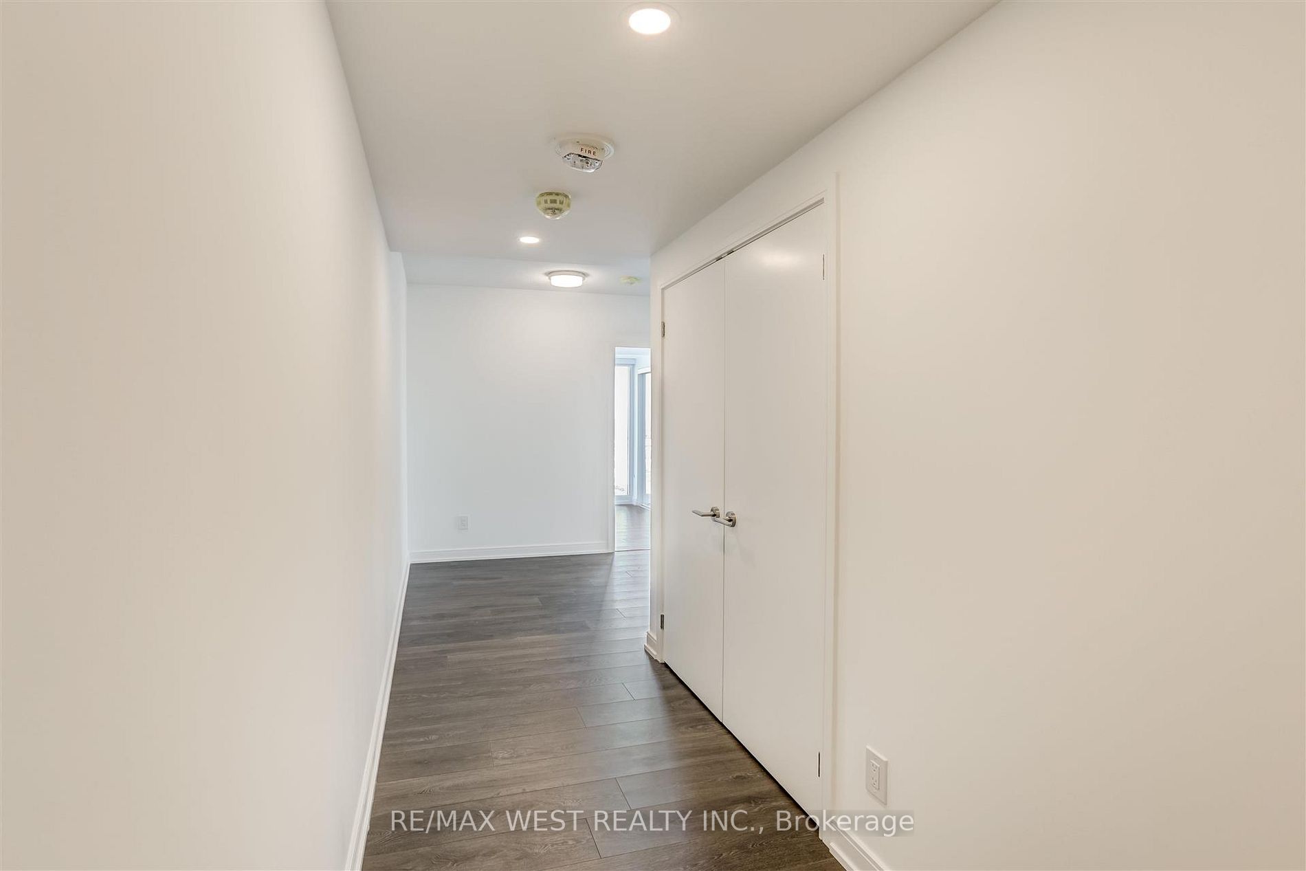 30 Samuel Wood Way, #1610