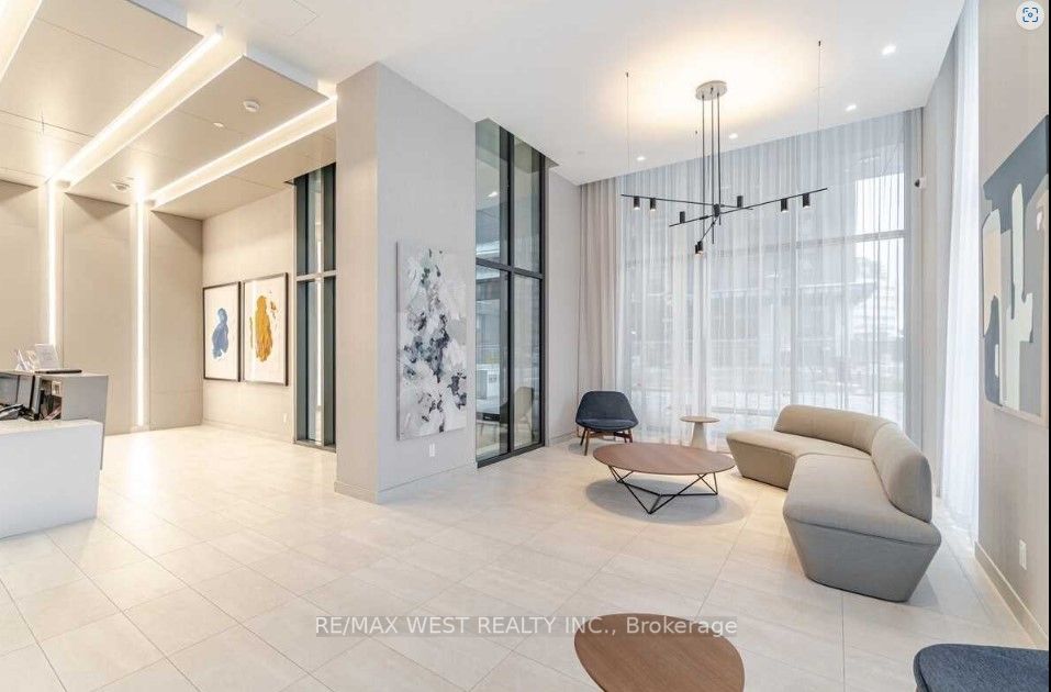 30 Samuel Wood Way, #1610