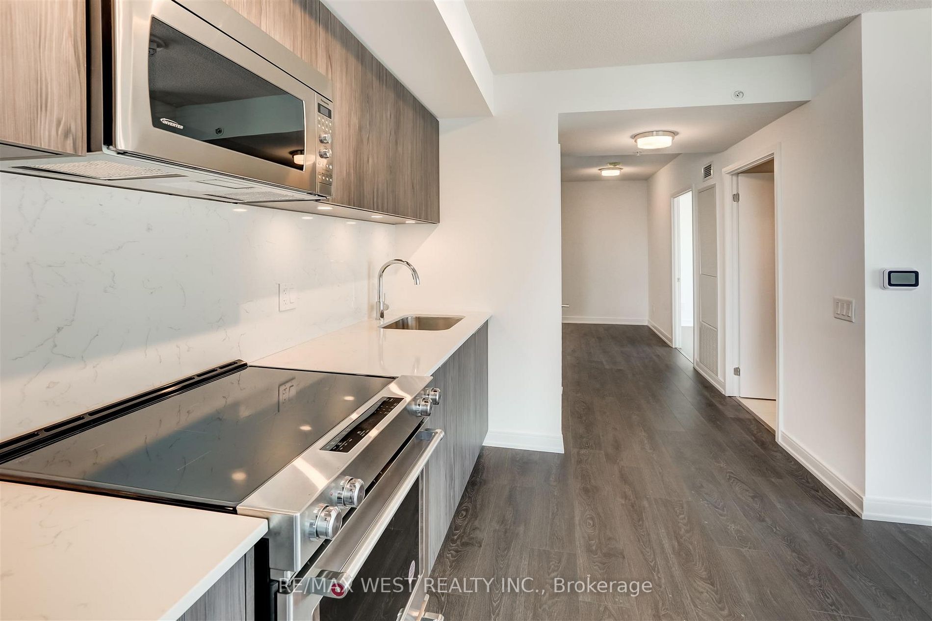 30 Samuel Wood Way, #1610