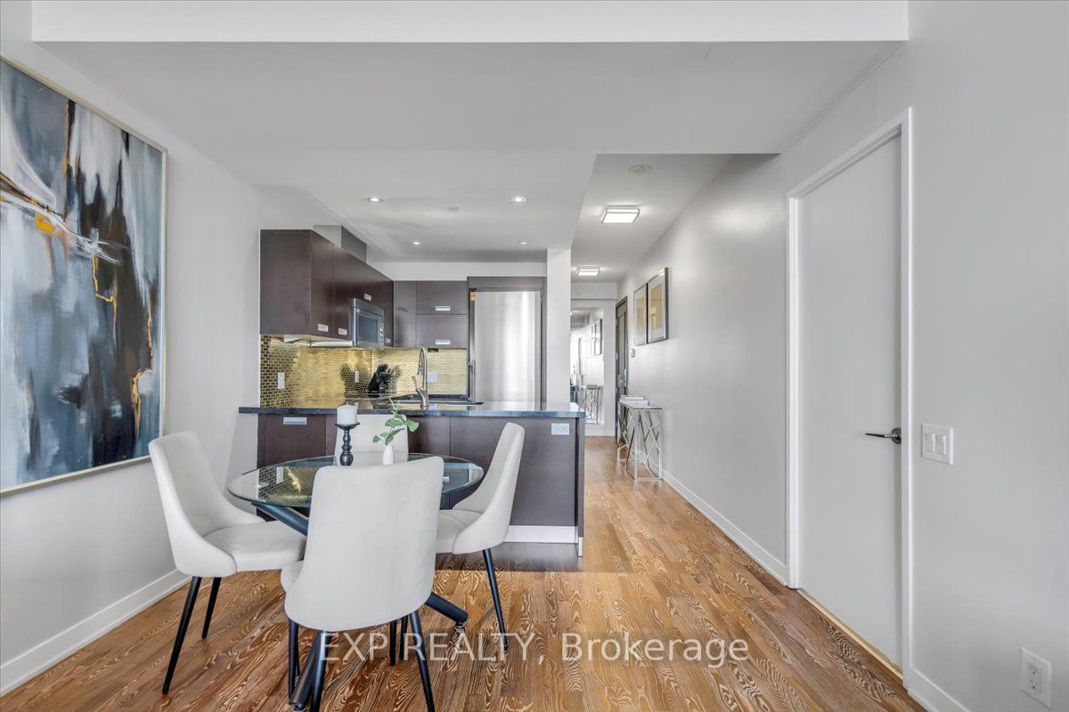 90 Park Lawn Rd, #2515