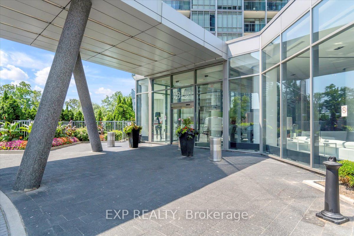 90 Park Lawn Rd, #2515