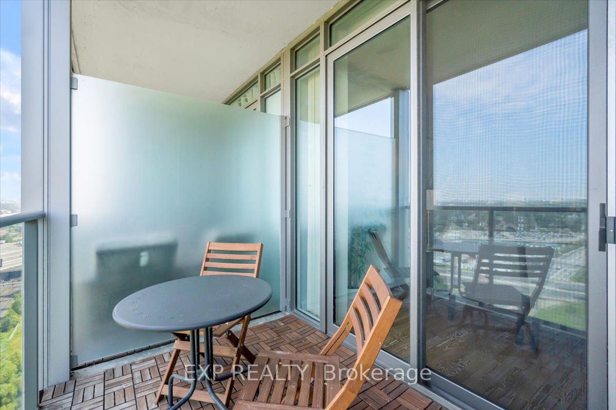 90 Park Lawn Rd, #2515