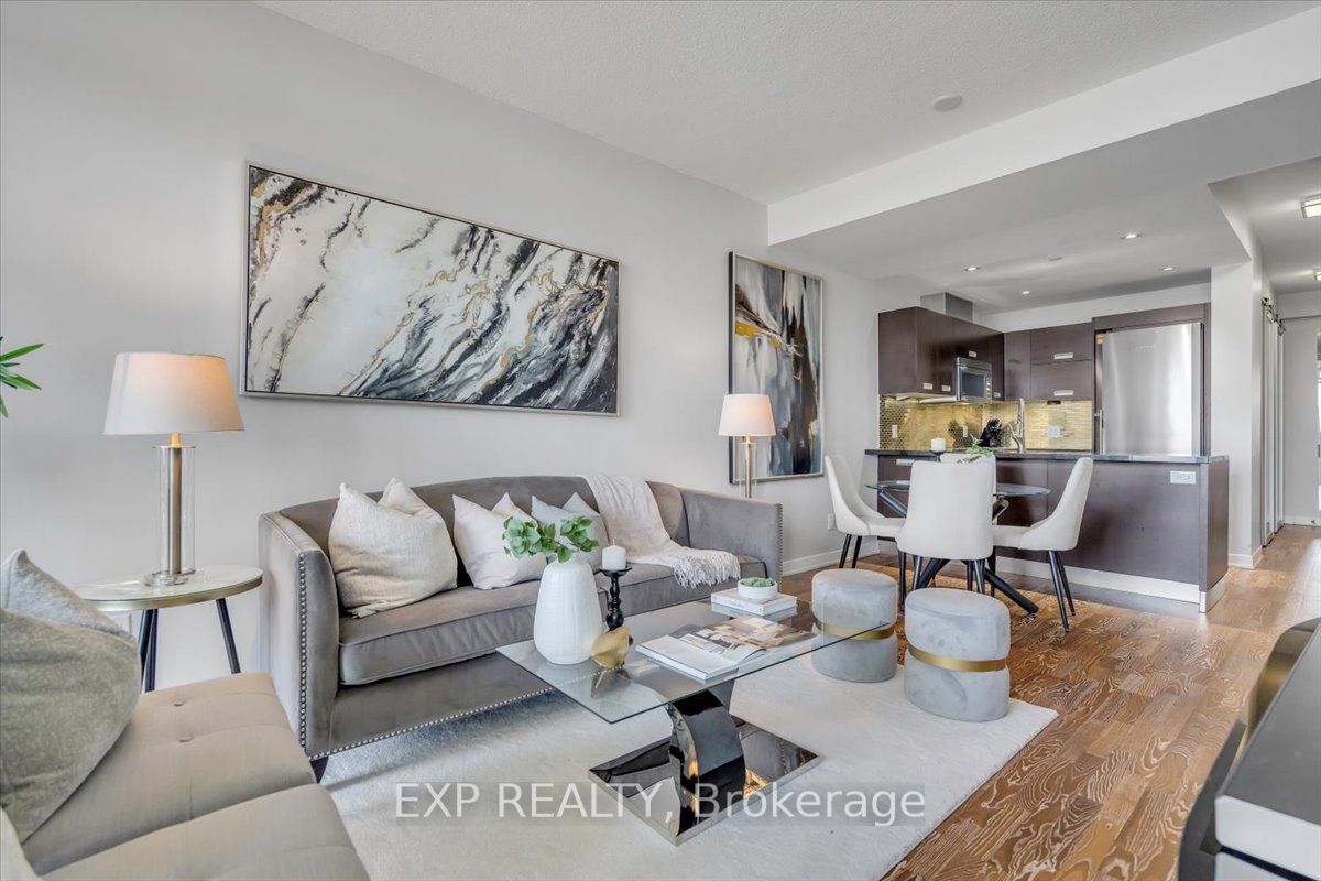 90 Park Lawn Rd, #2515