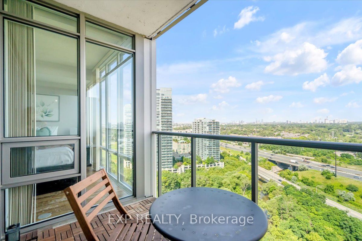 90 Park Lawn Rd, #2515